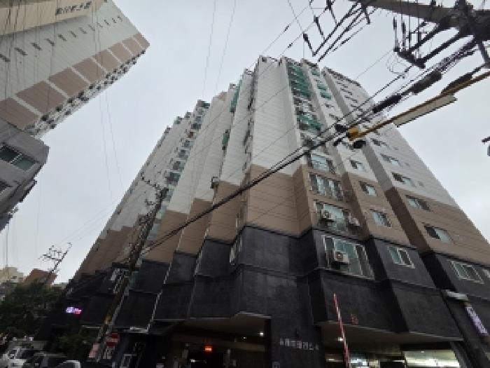 인천광역시 부평구 부평동 147-17 해피플러스 6층604호 외 2필지 오피스텔(주거) 경매 사진 1