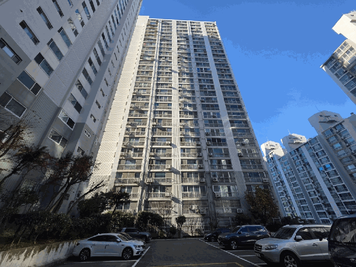 부산광역시 사상구 학장동 574-111 1차삼성아파트 2동 8층811호 아파트 경매 사진 9