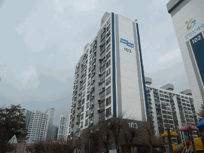 충청북도 청주시 청원구 율량동 1205 성원아파트 103동 7층703호 외 4필지 아파트 경매 사진 2