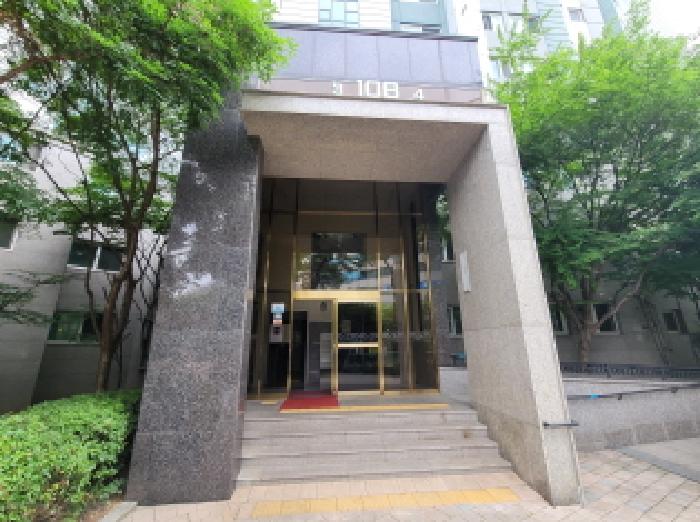 경기도 부천시 소사구 소사본동 133-12 부천소사역푸르지오 108동 1층 104호 아파트 경매 사진 3