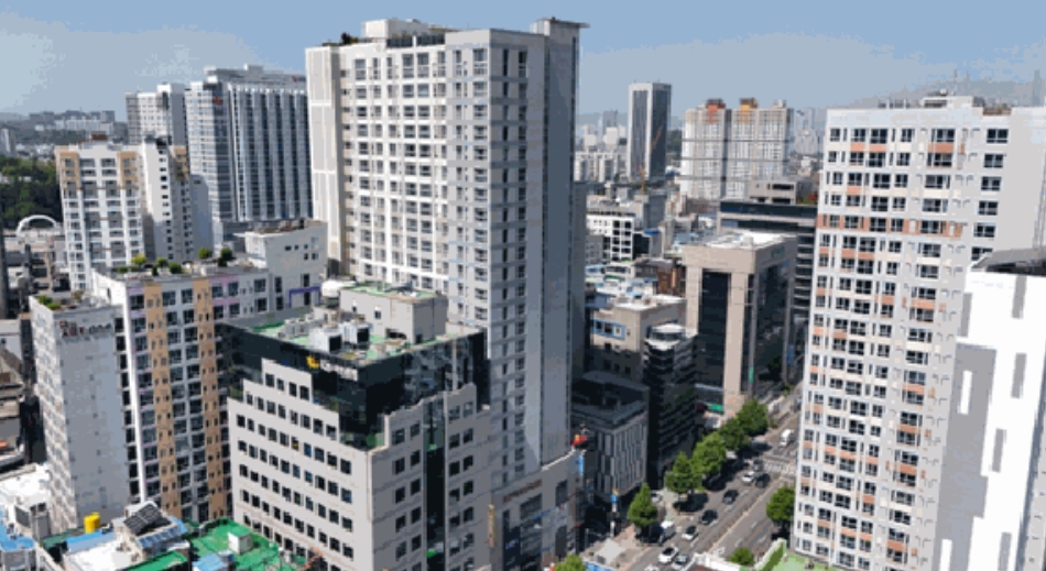 광주광역시 동구 금남로4가 79-1 로머스파크주건축물 12층1204호 외 2필지 오피스텔(주거) 경매 사진 1