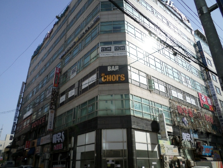 충청남도 천안시 서북구 성정동 1505 세화프라자 5층501호 외 8개호 외 1필지 근린상가 경매 사진 2